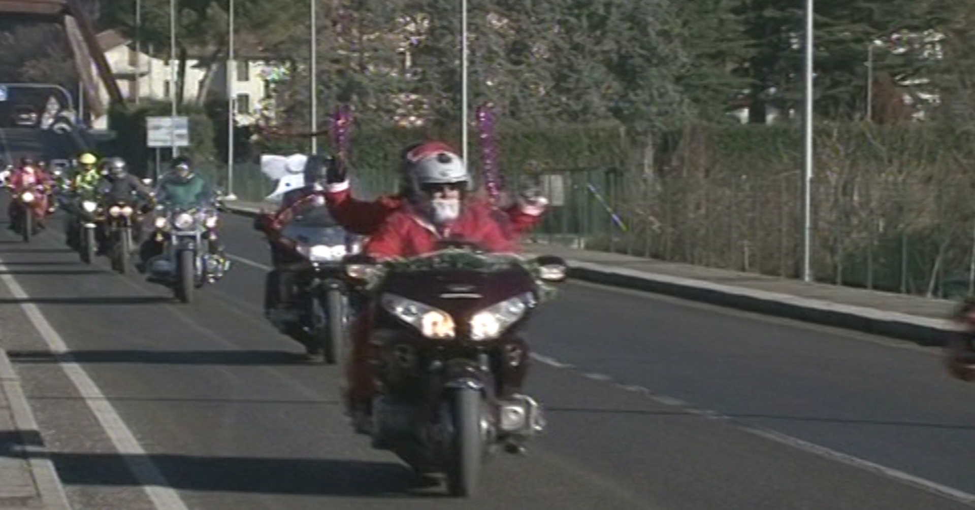 I Babbi Natale in motocicletta