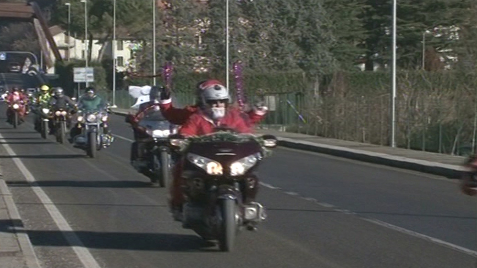 I Babbi Natale in motocicletta