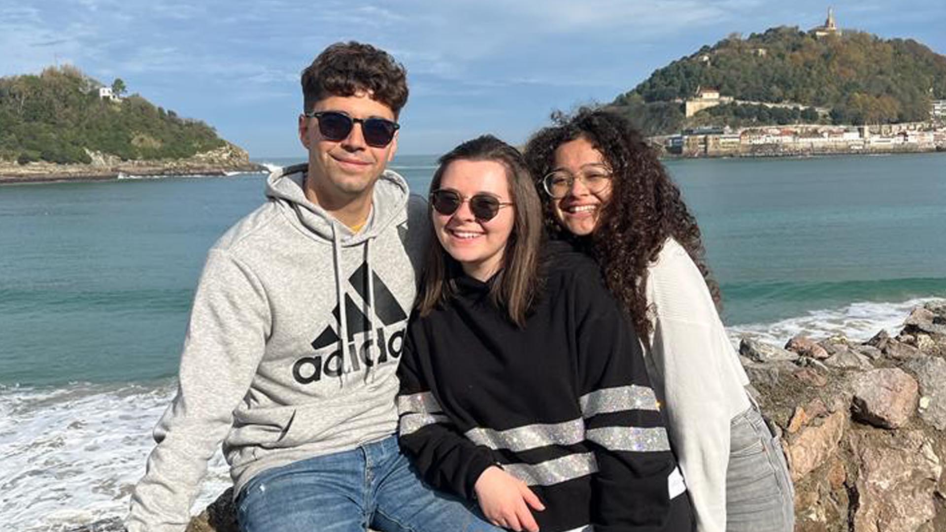 Paola: ”sogno di lavorare viaggiando”