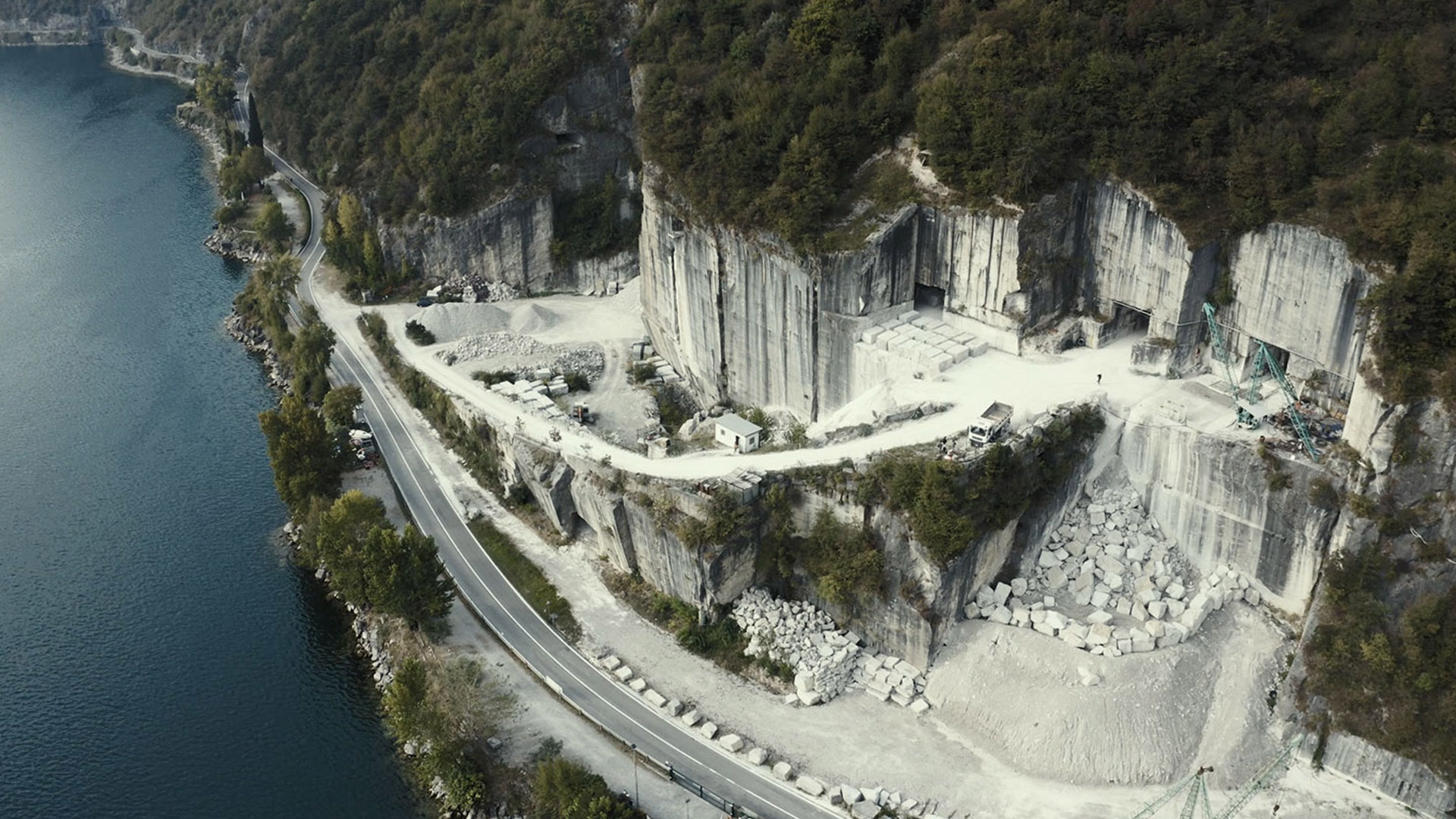 Marini: la cava nella montagna