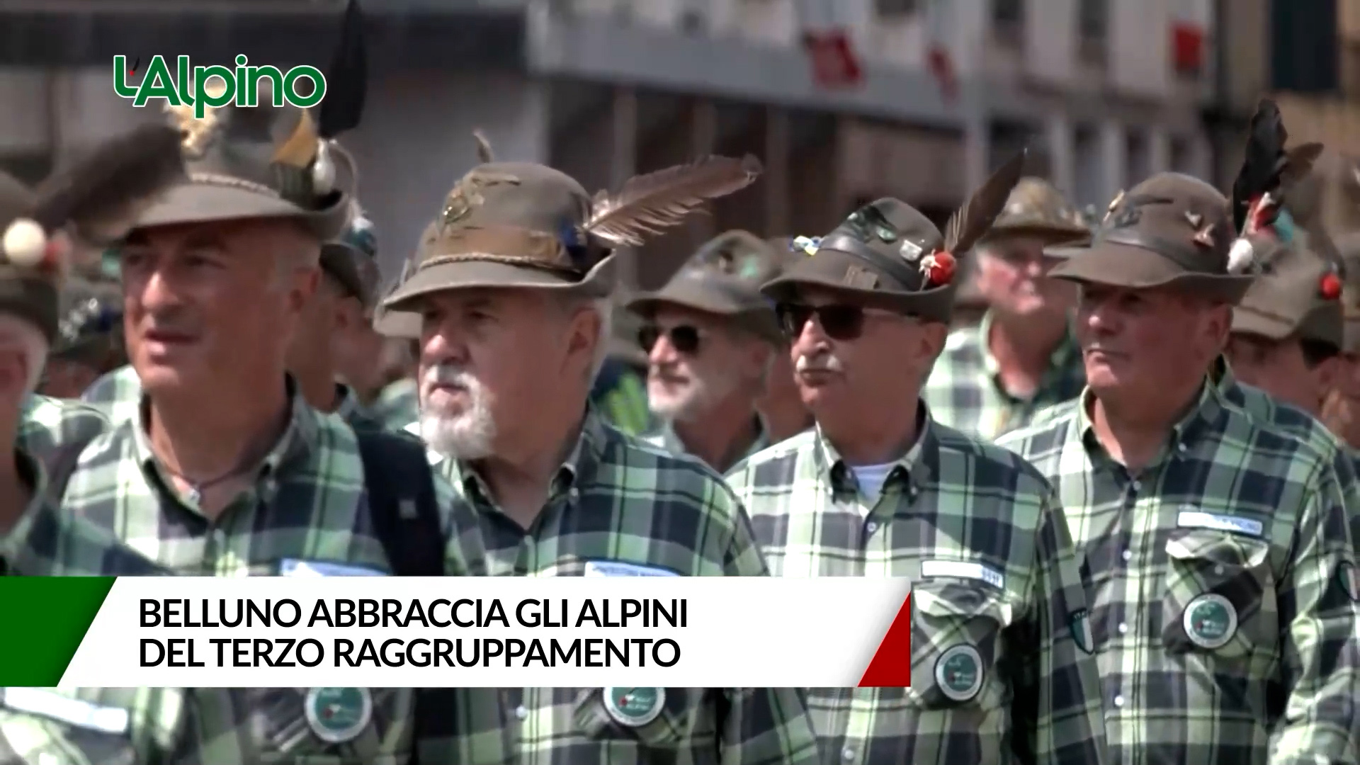 L’Alpino – Belluno abbraccia gli alpini del Terzo Raggruppamento