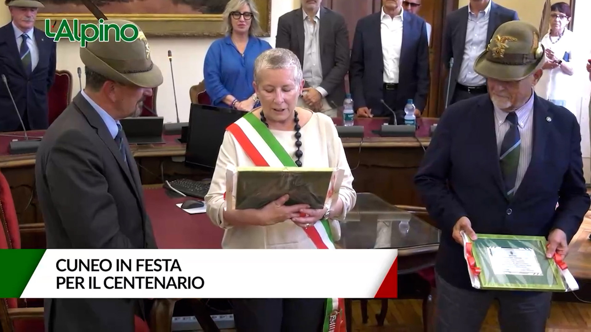 L’Alpino – Cuneo in festa per il centenario