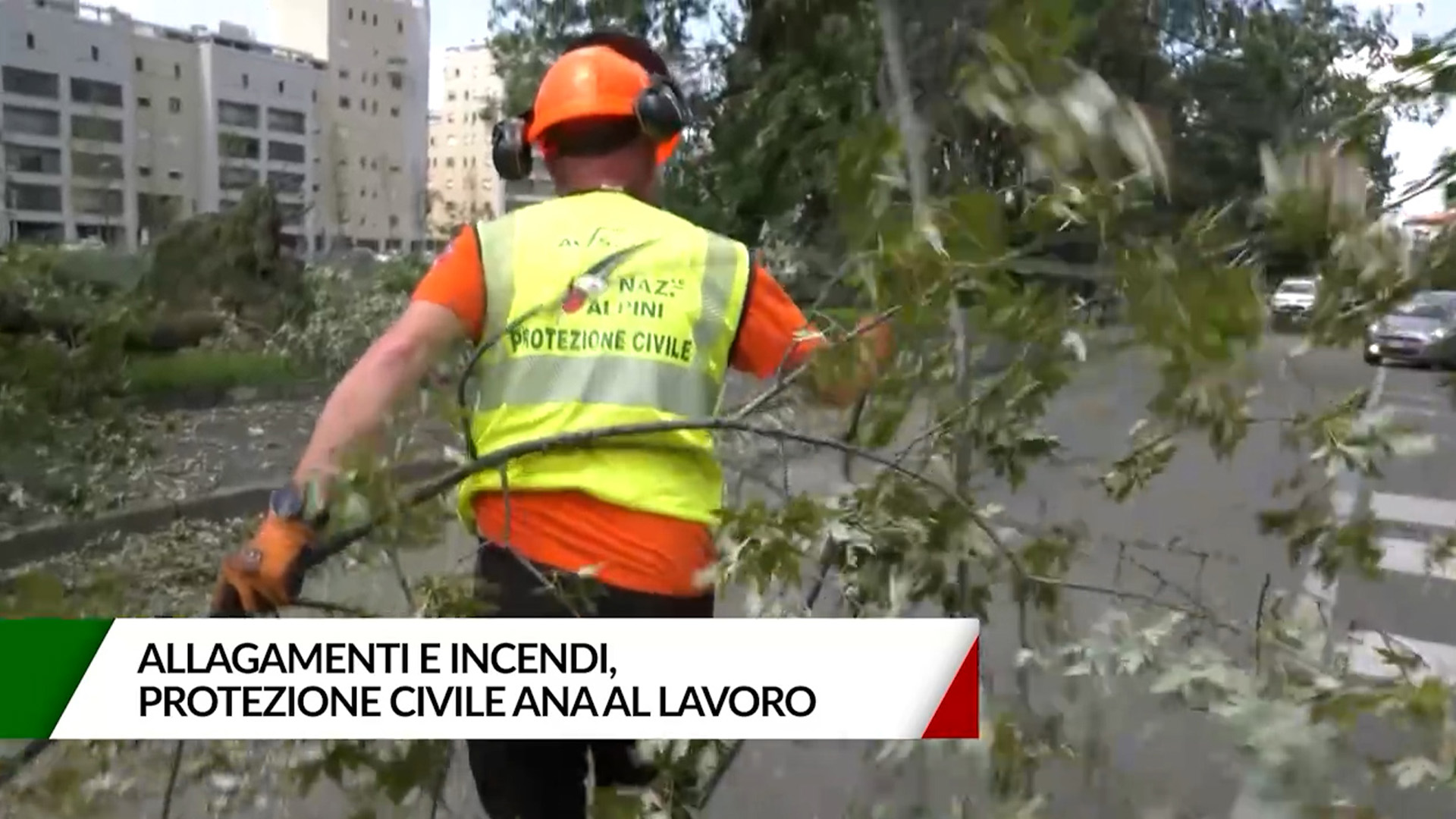 L’Alpino – Allagamenti e incendi, protezione civile al lavoro