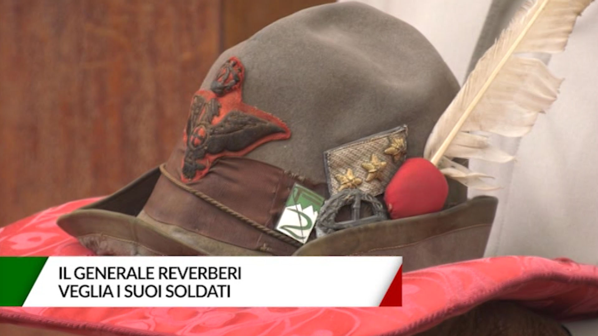 L’Alpino – Il Generale Reverberi veglia i suoi soldati
