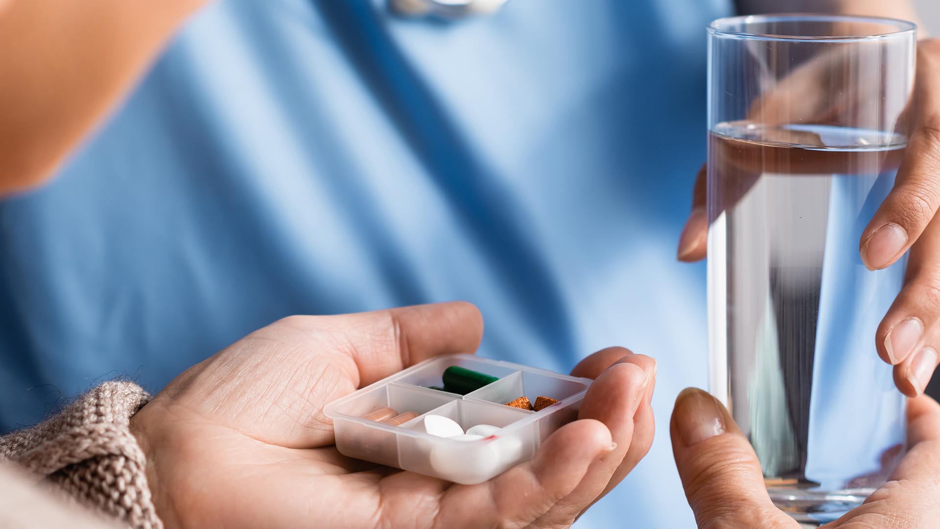 Le professioni fondamentali per la sanità. Infermieri e OSS, più vicini al paziente