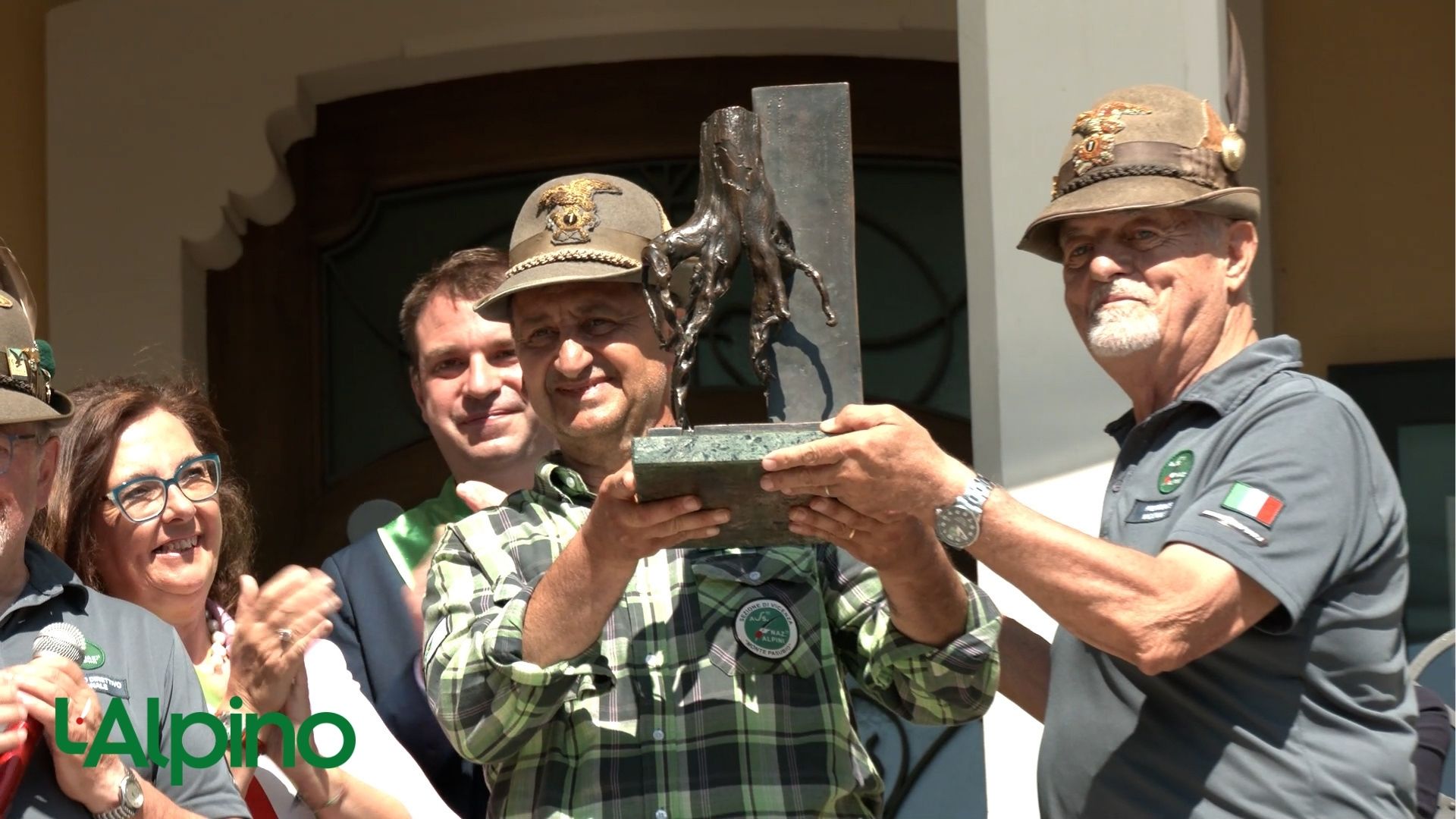 L’Alpino – Al gruppo di Arsiero il premio
