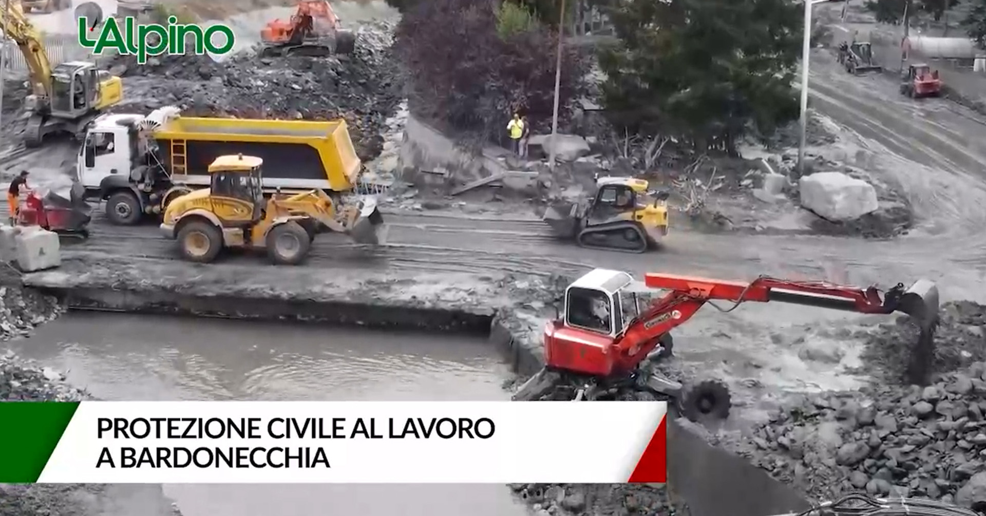 L'Alpino - Protezione civile al lavoro a Bardonecchia