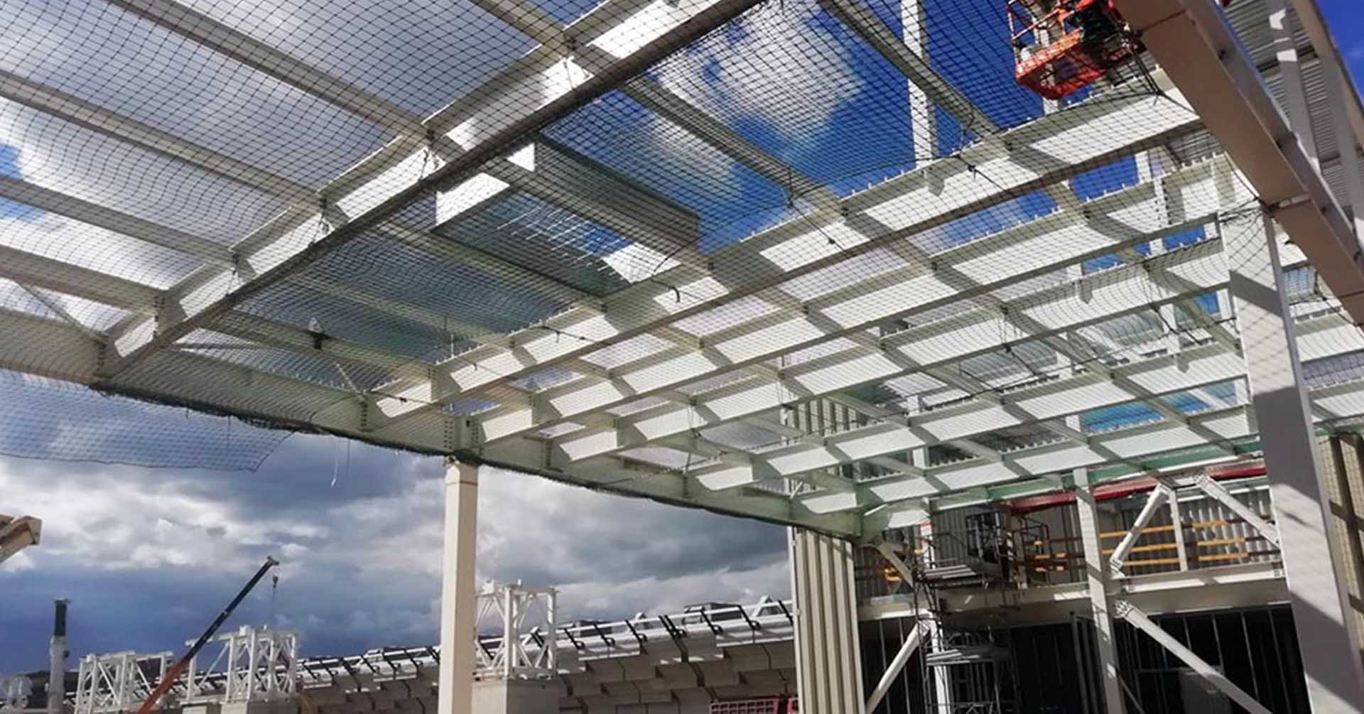 TIS, lavorare sul tetto che scotta