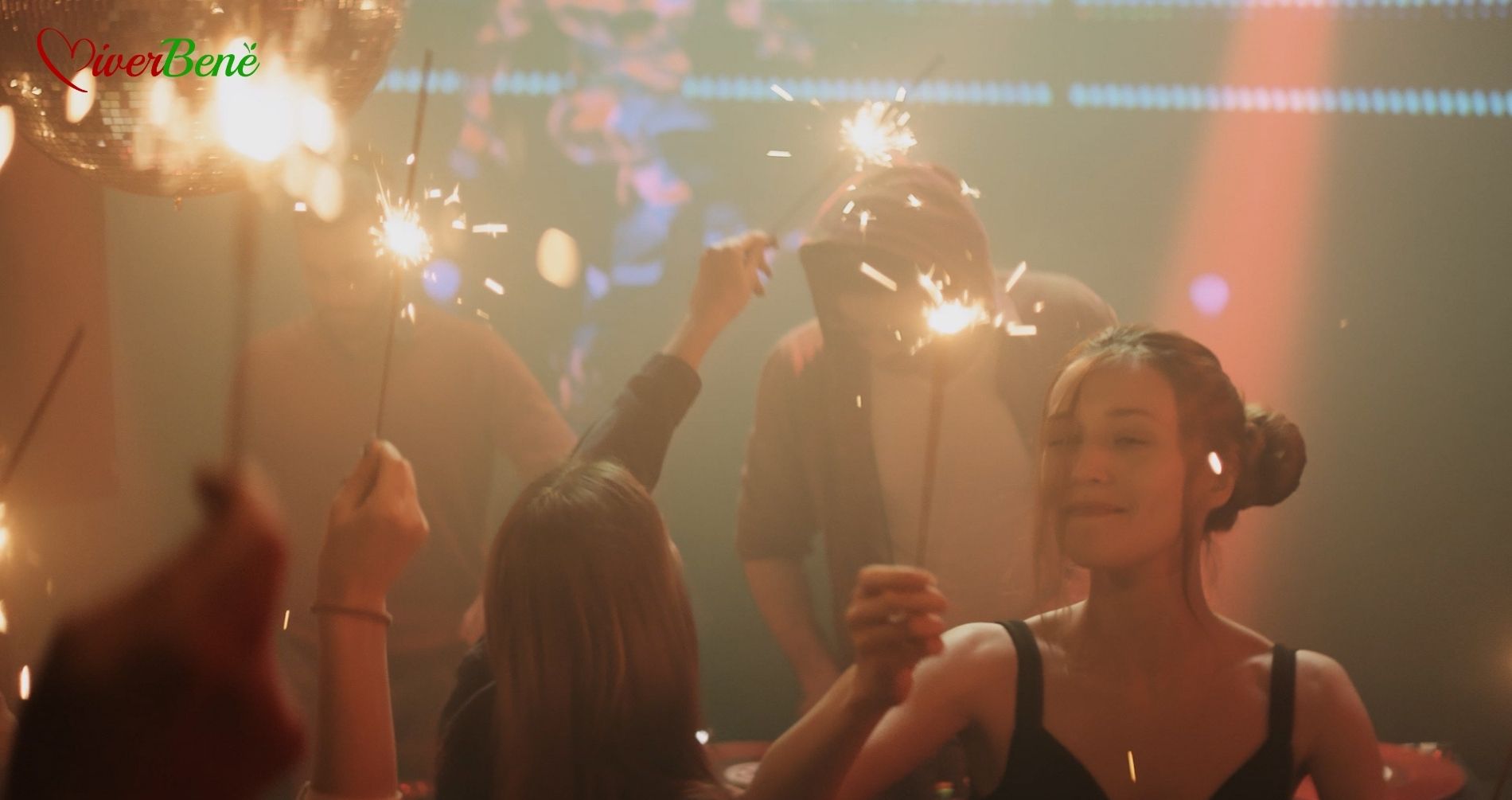 Candeline pirotecniche: non solo rischio incendi ma insidie per la salute