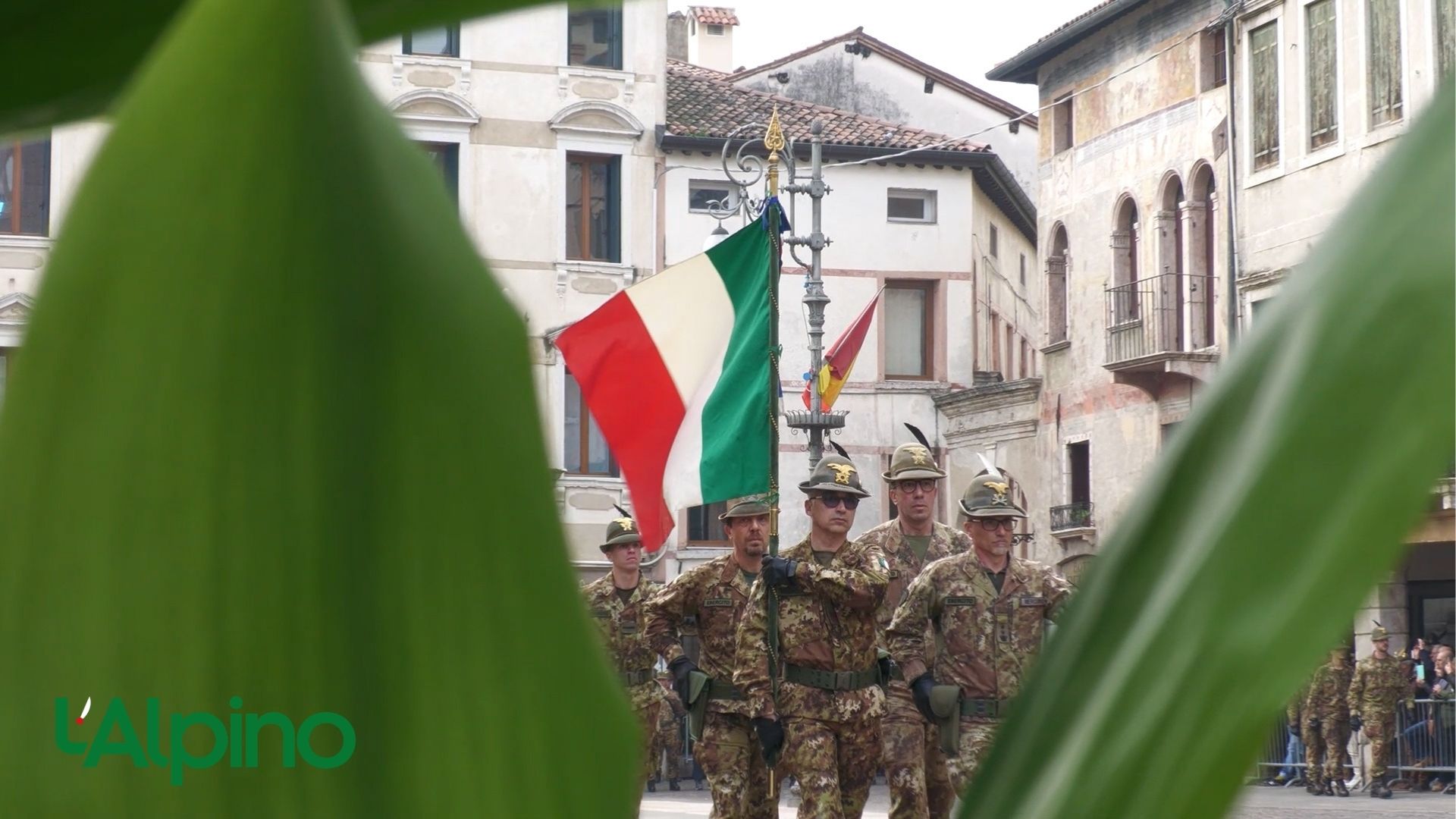 L'Alpino - Bassano tiene a battesimo 153 nuovi alpini