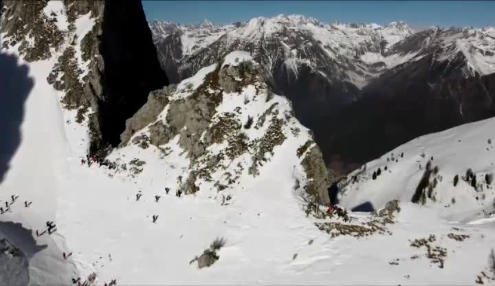 Lozio, il raduno di scialpinismo anche con poca neve
