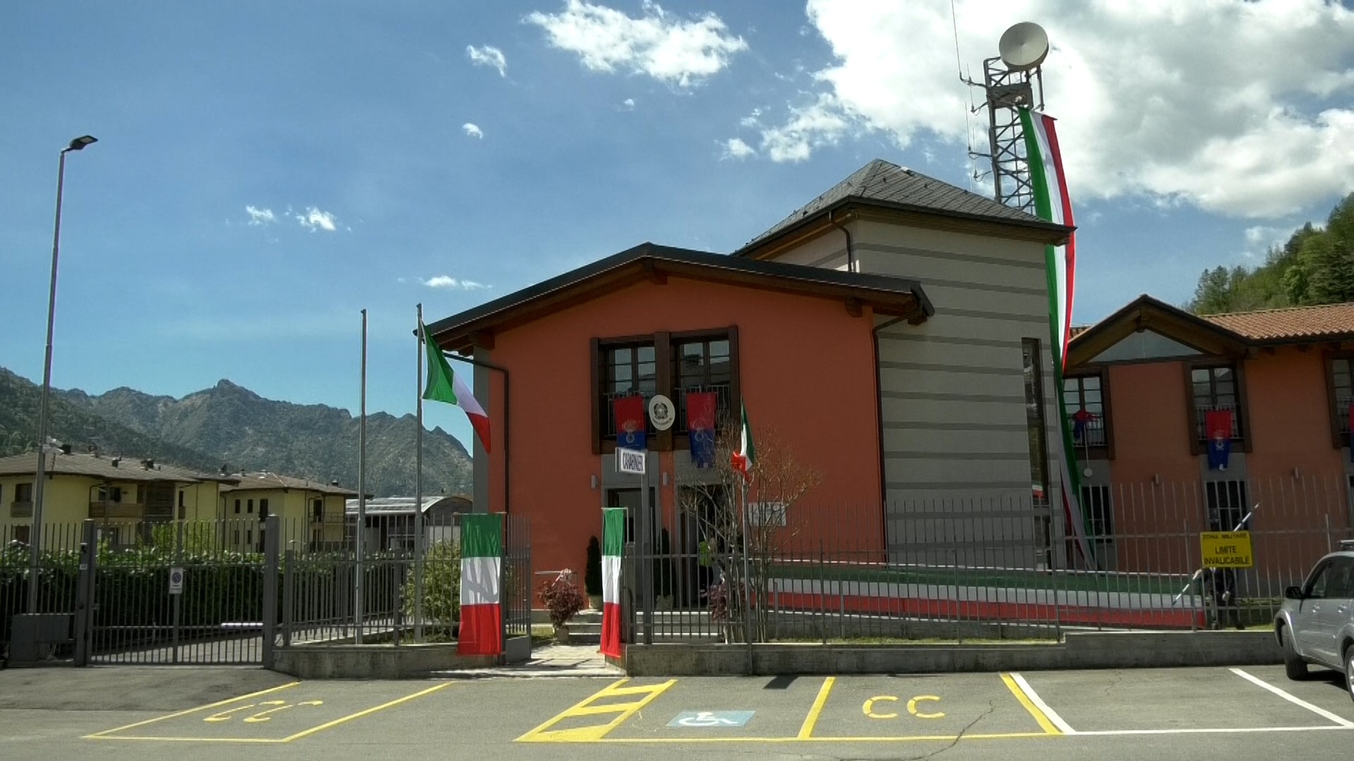 Clusone: inaugurata la nuova caserma dei Carabinieri