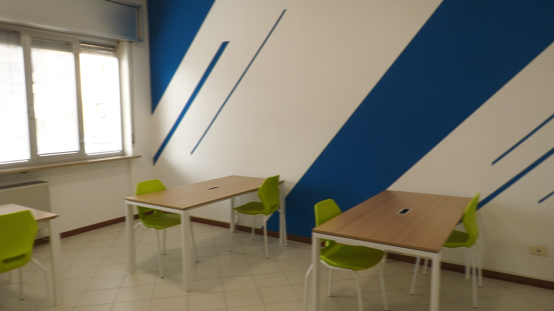 Rogno, due nuove aule studio in biblioteca