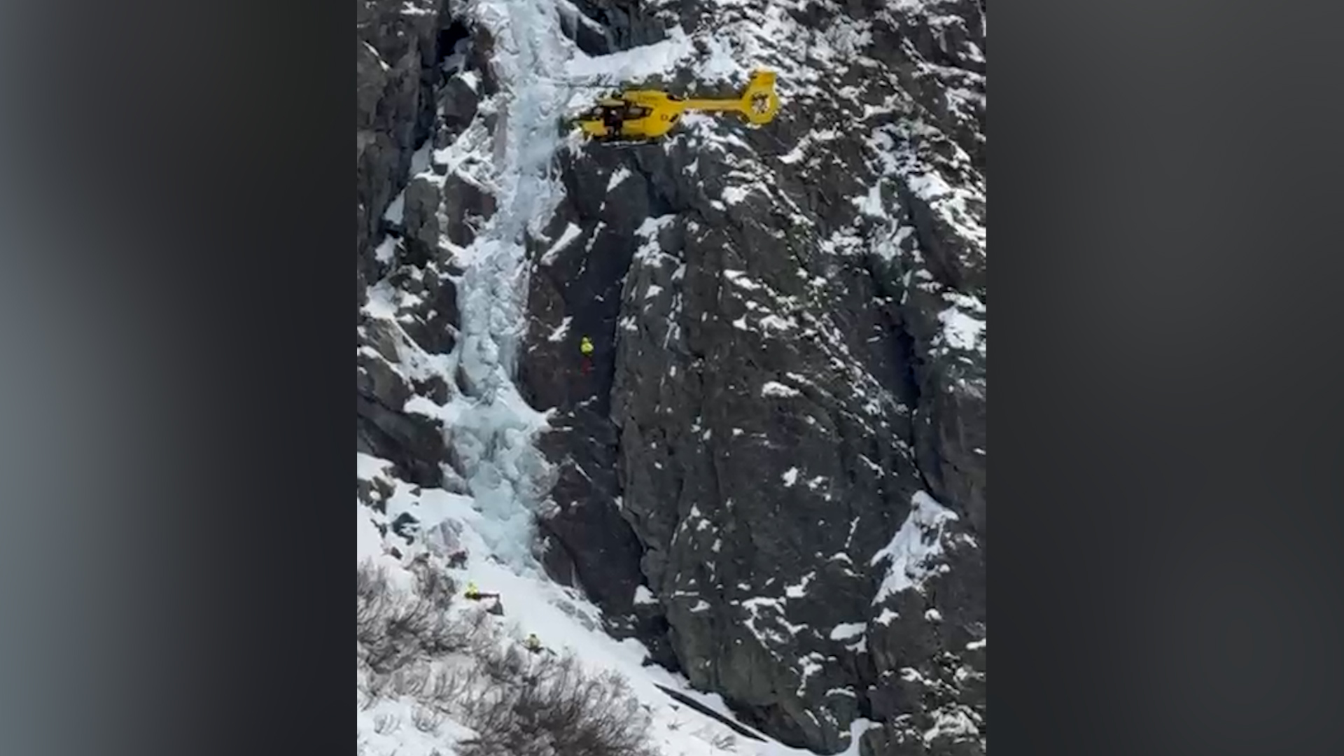 Cade dalla cascata di ghiaccio, ricoverato a Sondalo