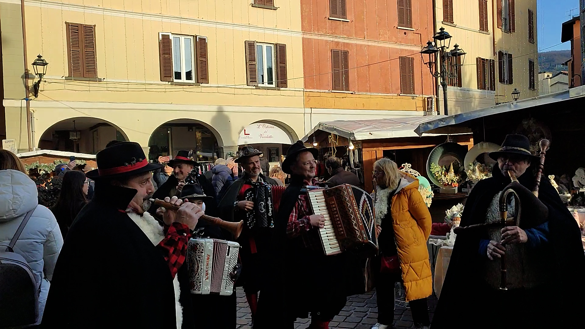 Atmosfera natalizia nell'ultimo weekend dell'avvento