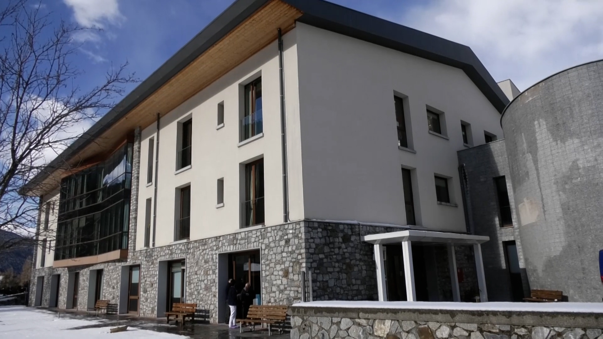 In casa di riposo strumenti intelligenti contro le cadute degli anziani