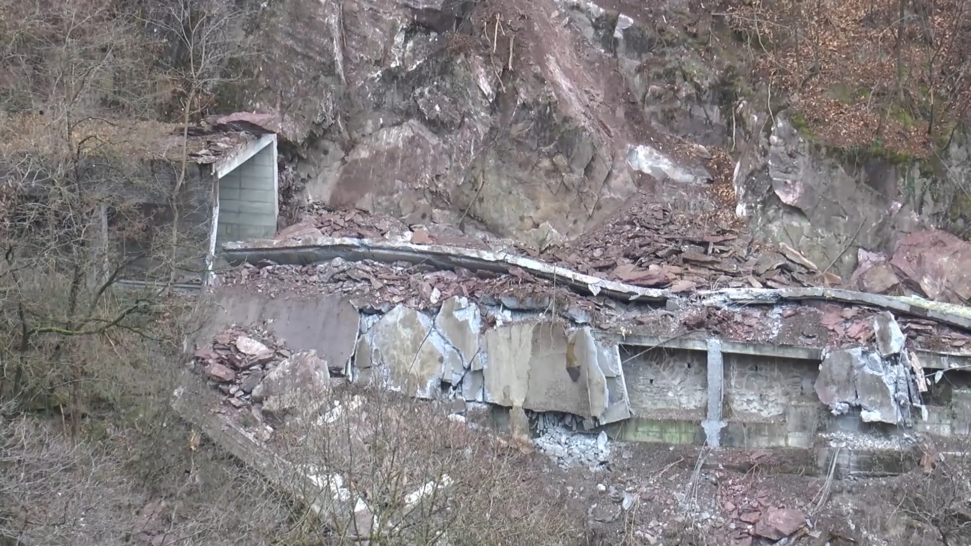 Pisogne, martedì le esplosioni per il disgaggio della frana