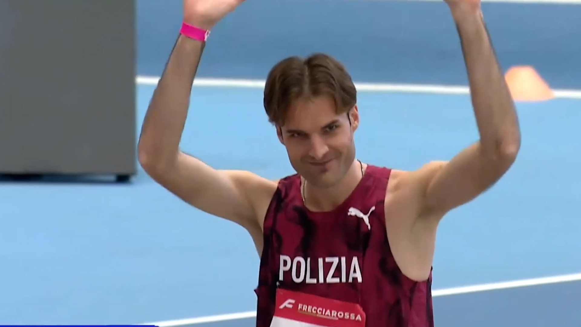 Falocchi salta 2,30 e si prende tricolore, pass mondiale e nuovo personale
