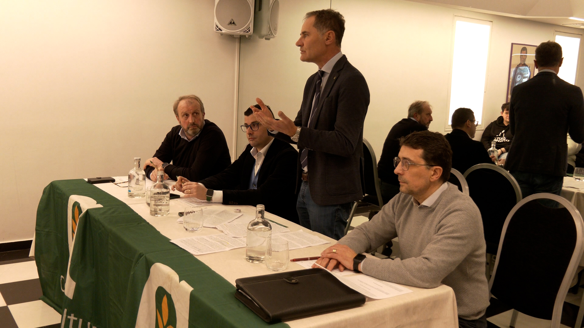 Confagricoltura:sostenere i giovani e fissare il prezzo del latte