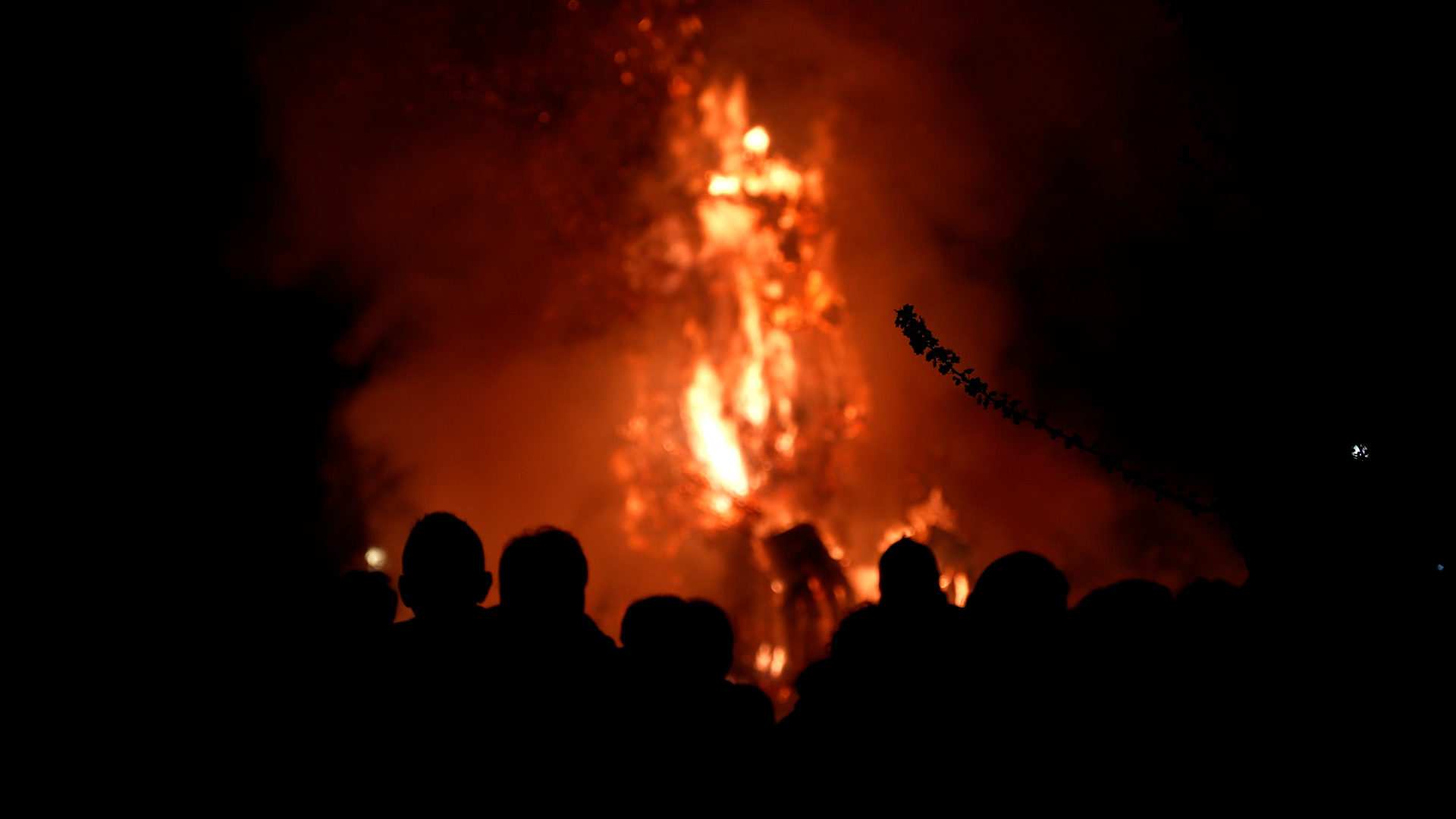 Brucia la vecchia, addio all'inverno