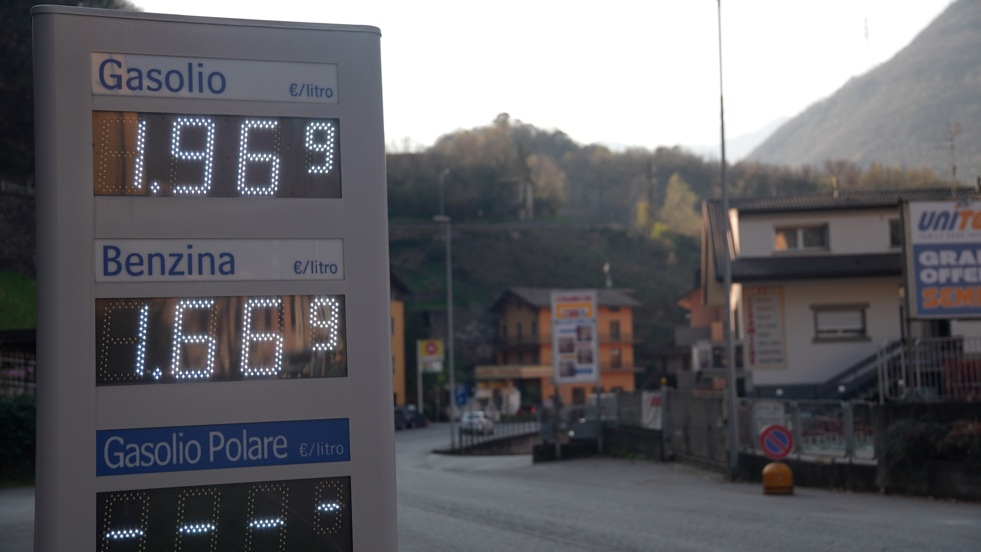 Carburanti: 25 centesimi in meno per 20 giorni