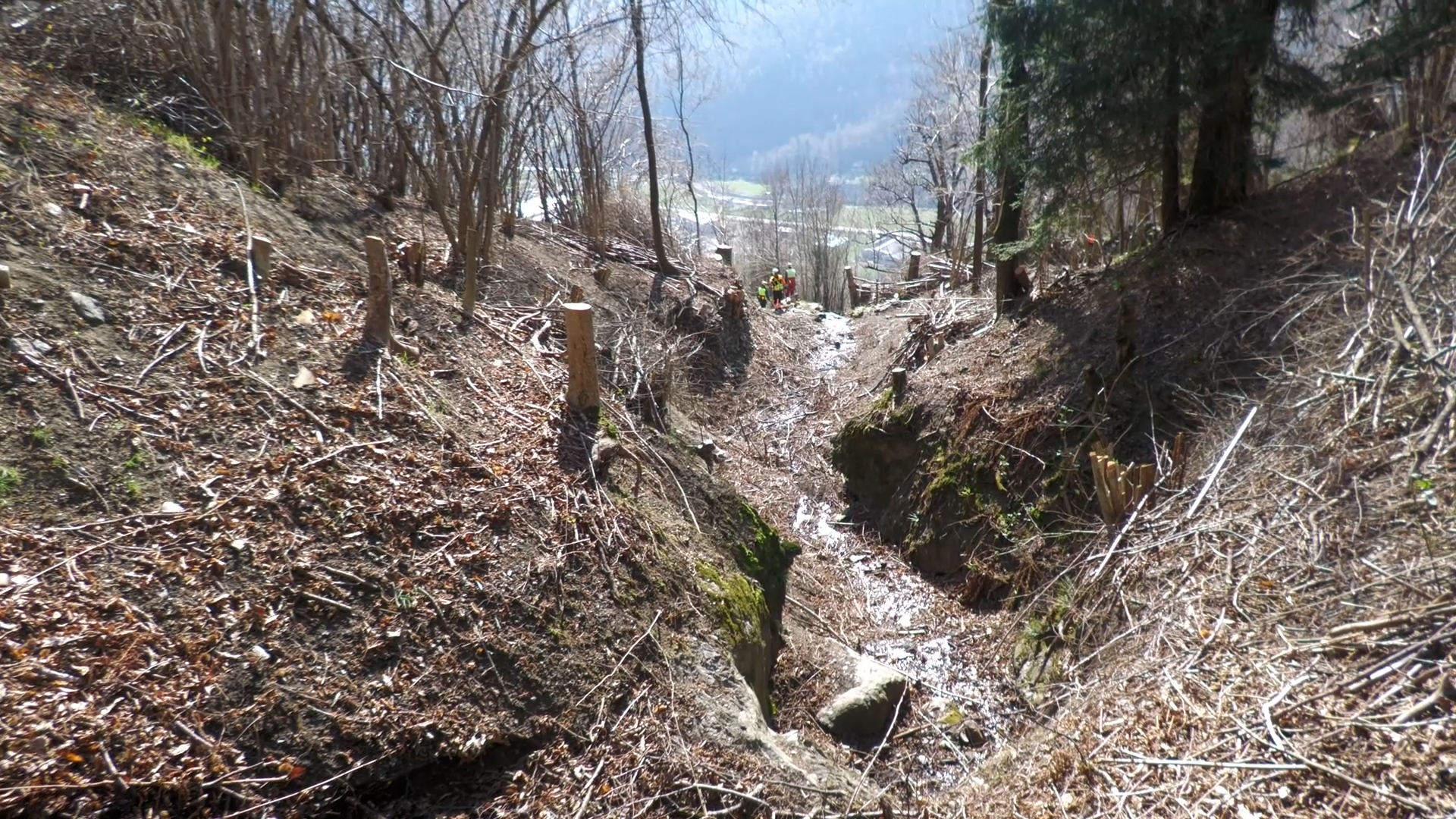 Edolo, manutenzione al torrente della valle Frassaneda