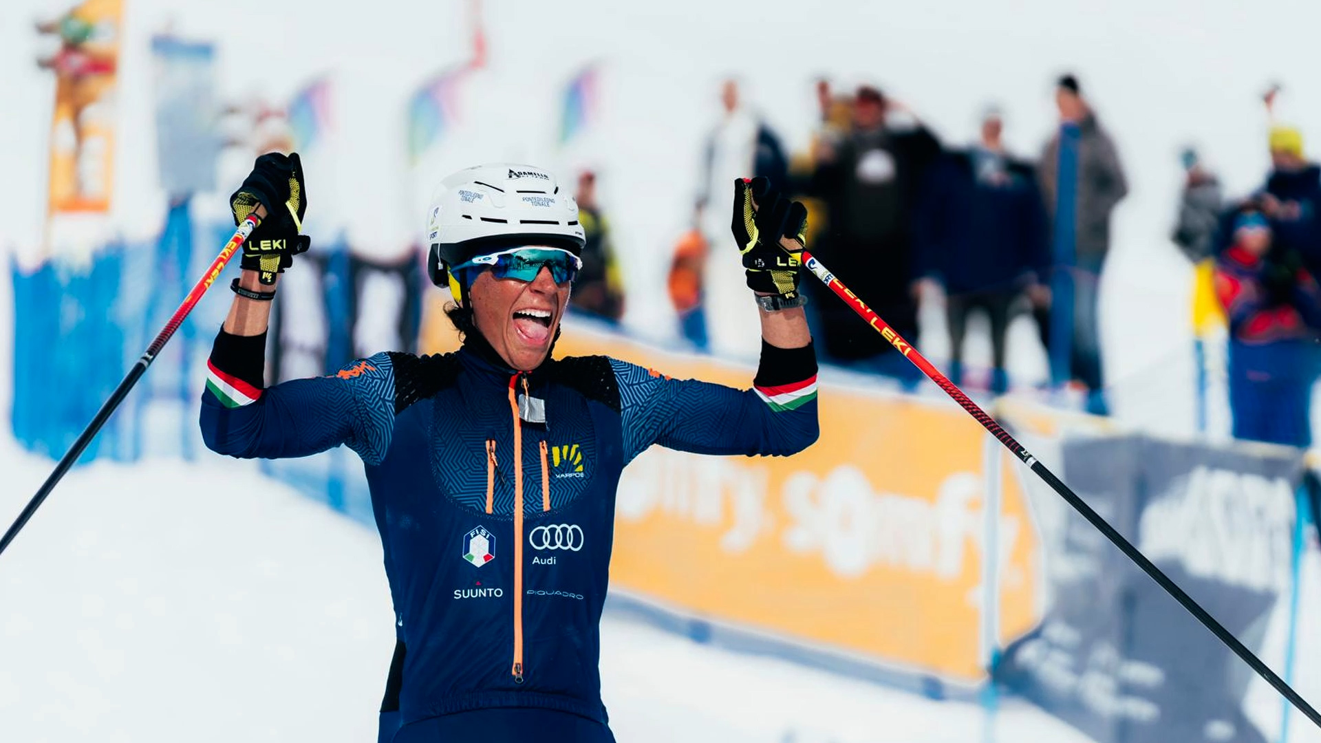Carlo Mazzoleni sul tetto del mondo nello skialp