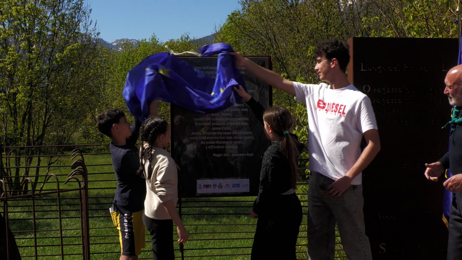 Una stele in ricordo di Giacomino Ricci