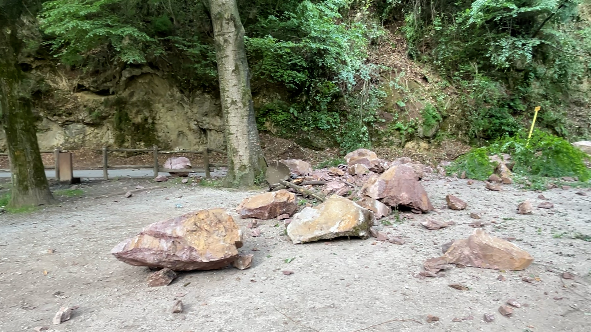 Monticolo: dopo la frana resta il pericolo. 