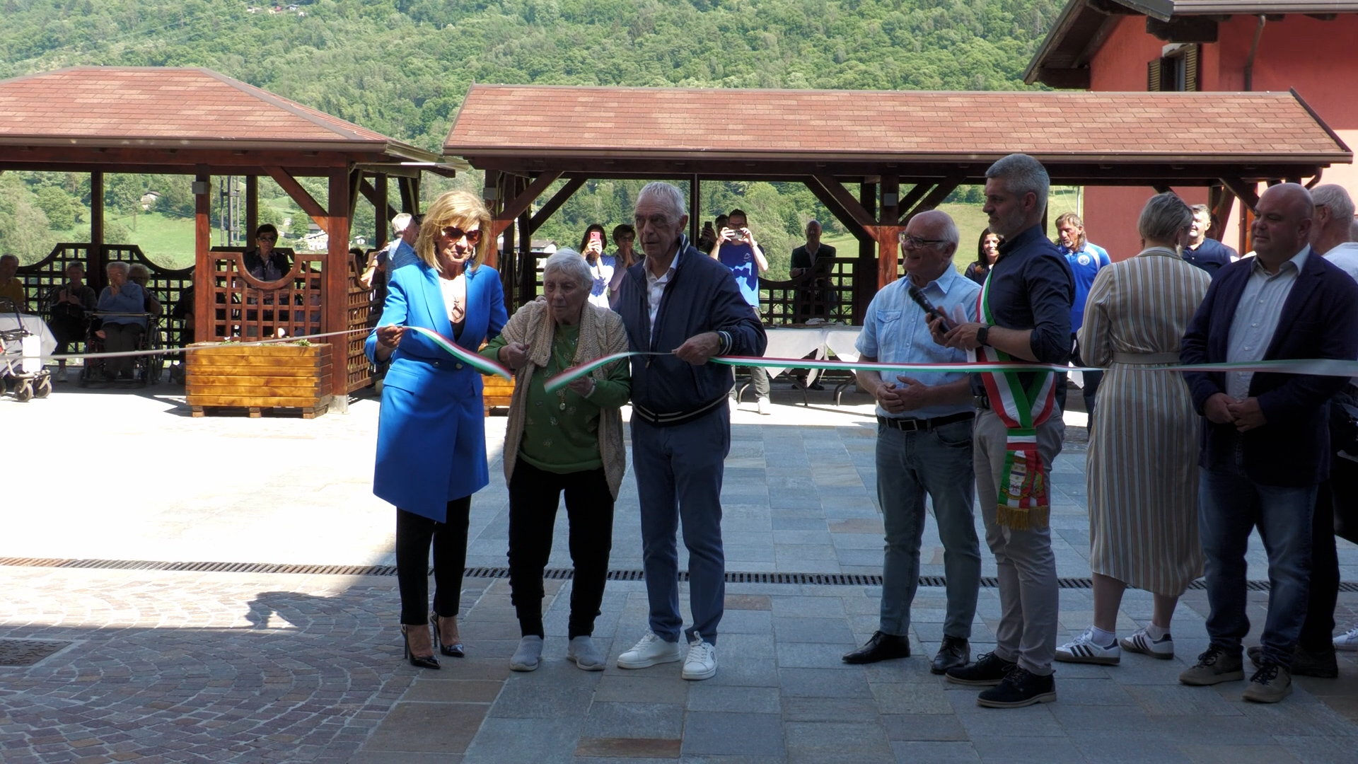 Malonno: dopo due anni inaugurata la casa di riposo
