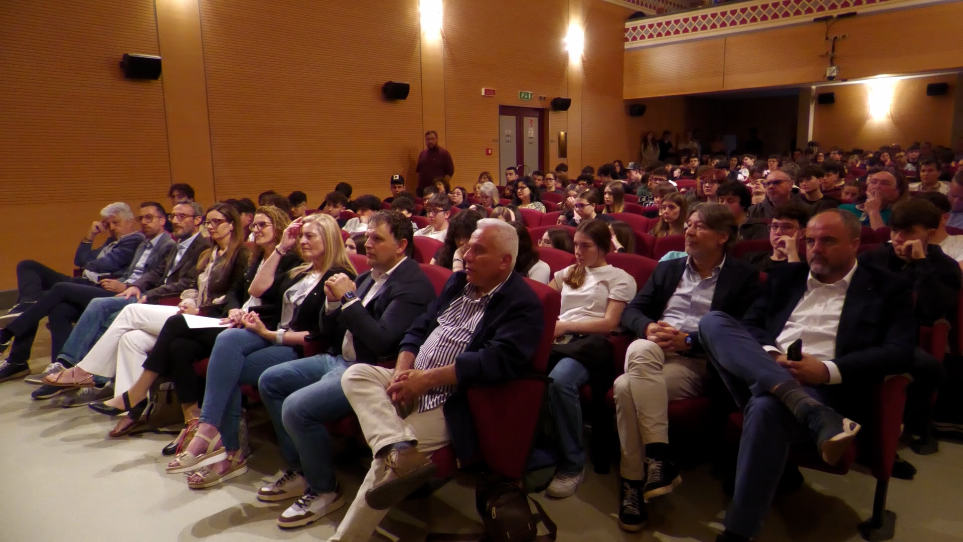 Borse di studio alle classi dell'istituto Meneghini per ricordare Gianluca Stefani
