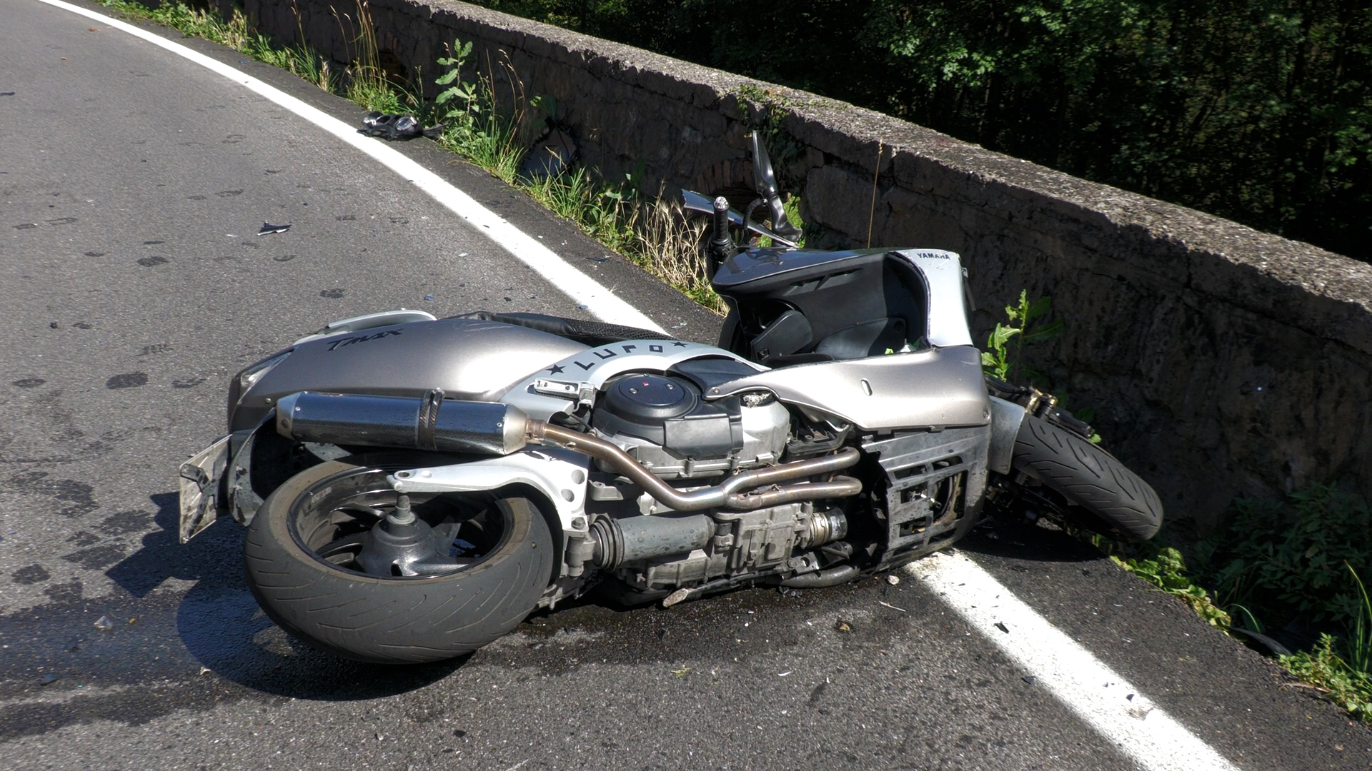 Martedì a Mazzunno i funerali di Luca Mioradelli; l'automobilista è stato arrestato per omicidio stradale