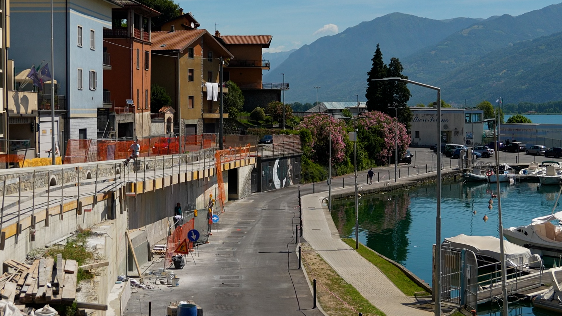 Ultimi lavori in via Paglia: pavimentazione della passerella e poi gli asfalti