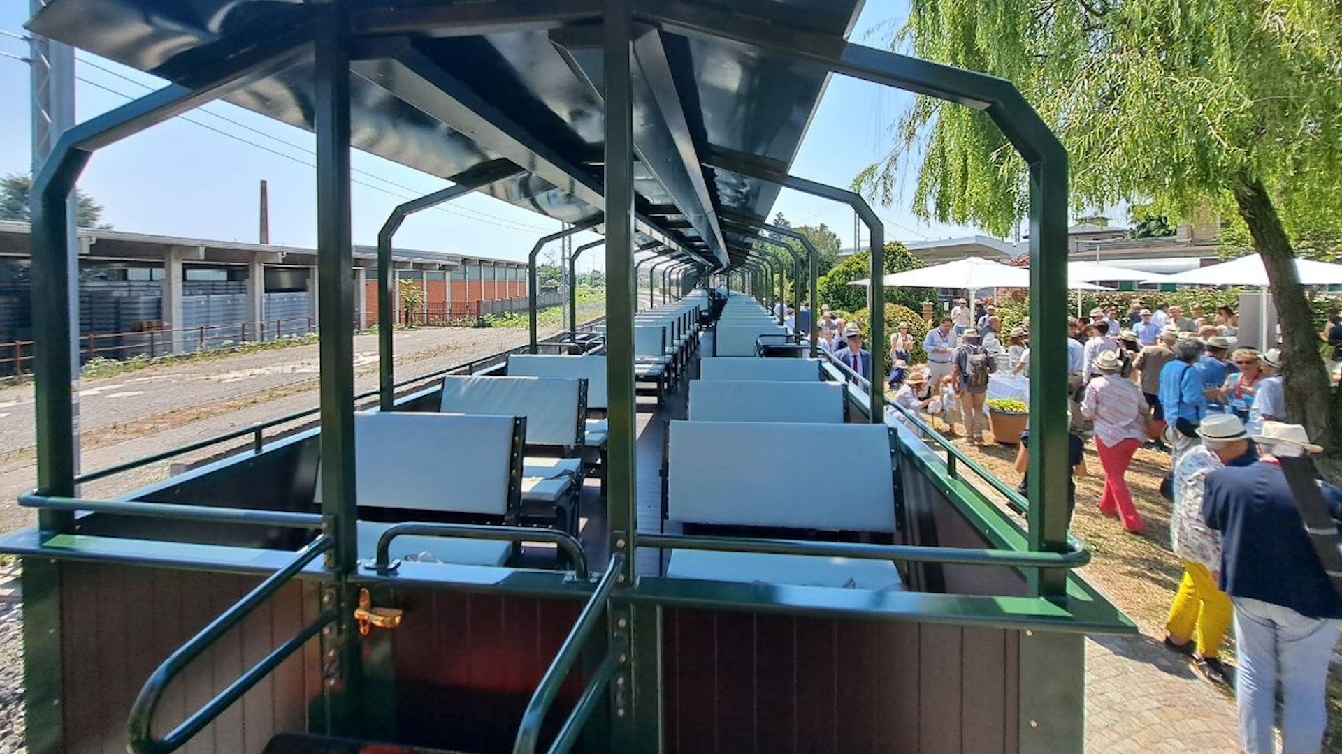 Treni panoramici sul Sebino per celebrare i 150 anni della linea