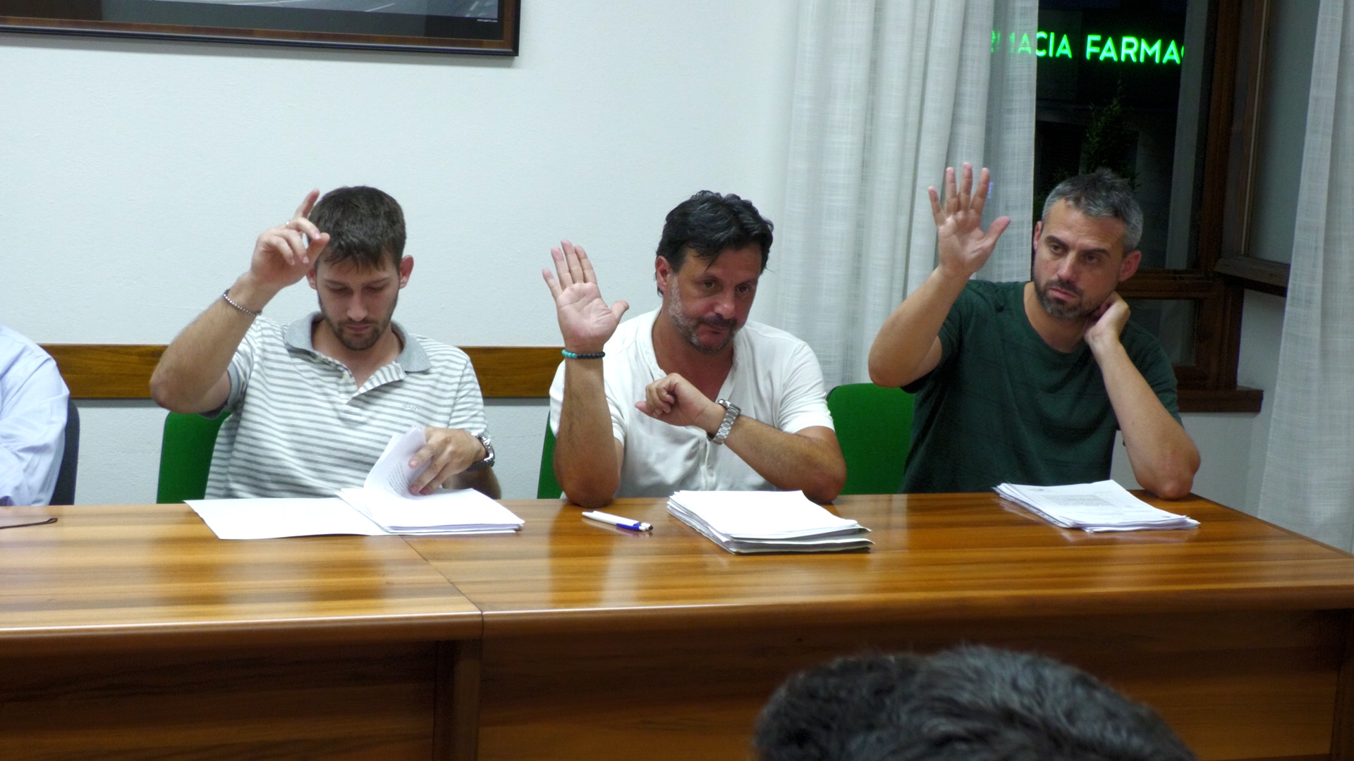 In municipio la crisi è rientrata, ma le tensioni restano