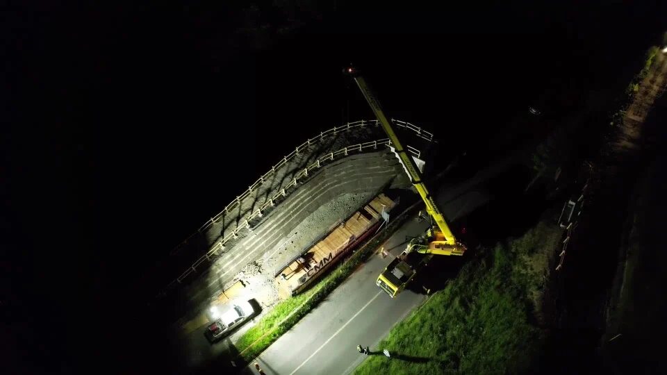 Un ponte unisce le due ciclabili