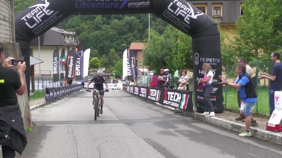 Baccanelli e Garattini trionfano alla Valsaviore Bike