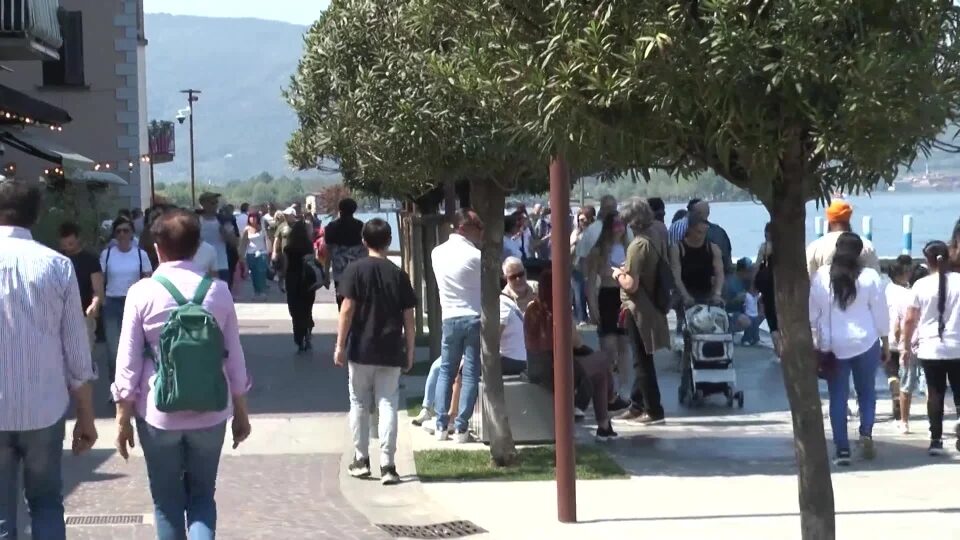 Turismo in crescita a giugno, Iseo e Ponte di legno tra i preferiti