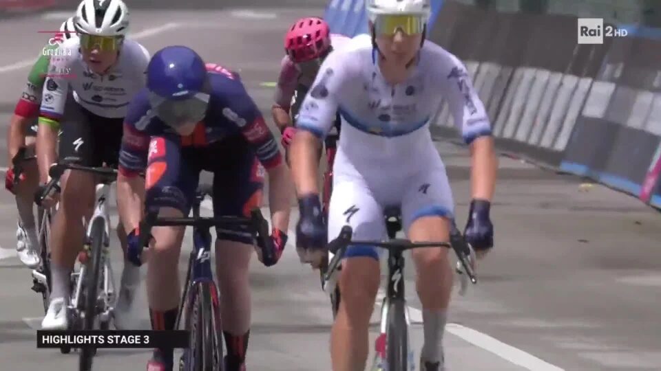 Giro d’Italia women: a Vezza prende il volo l’olandese Wiebes