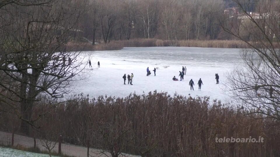 Lago ghiacciato, uno spettacolo per tutti