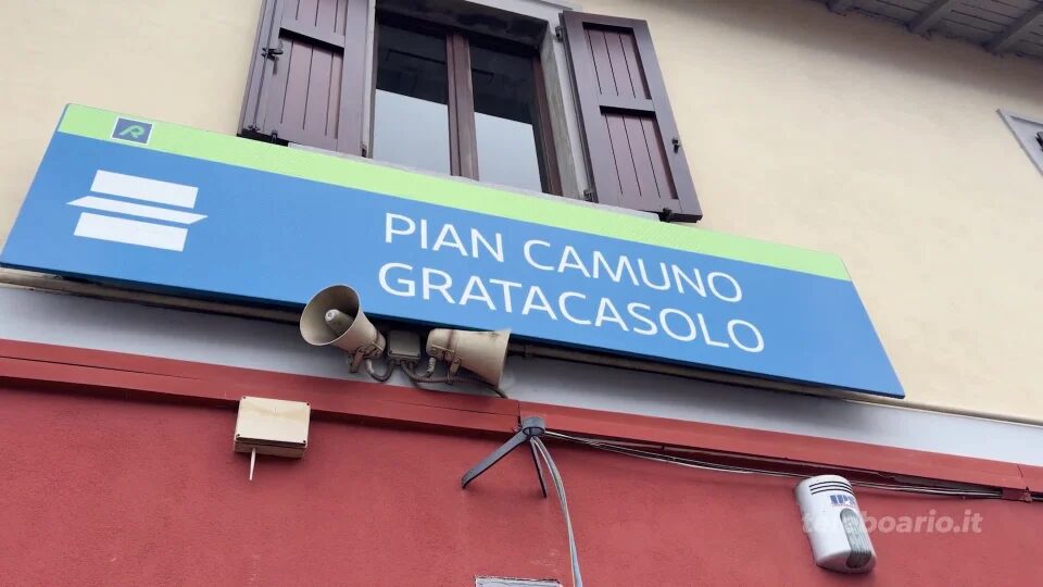 Vandali alla stazione ferroviaria