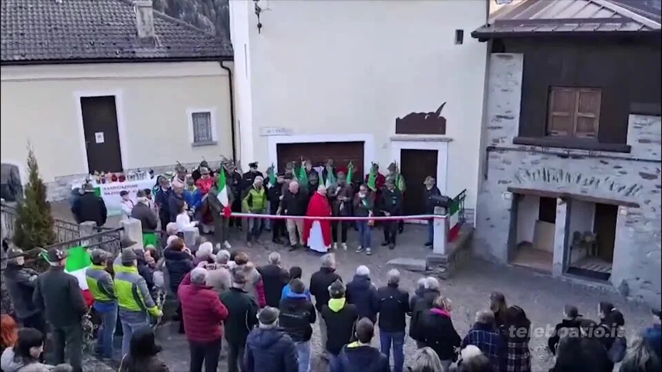 Vione: le penne nere inaugurano la rinnovata sede