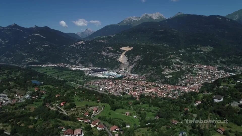 Cava Ossimo: scavano oltre i limiti, multa da 1,5 milioni