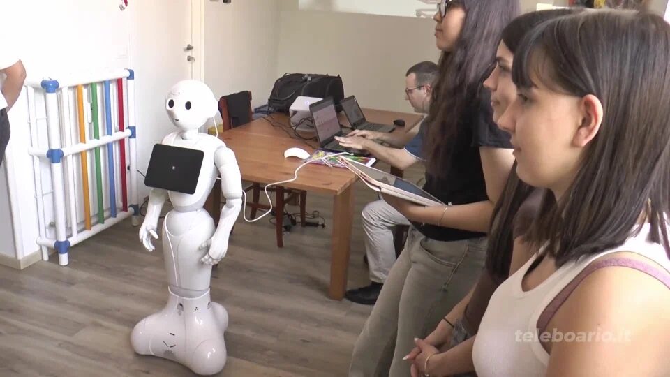 Darfo, un robot allo Spazio Autismo