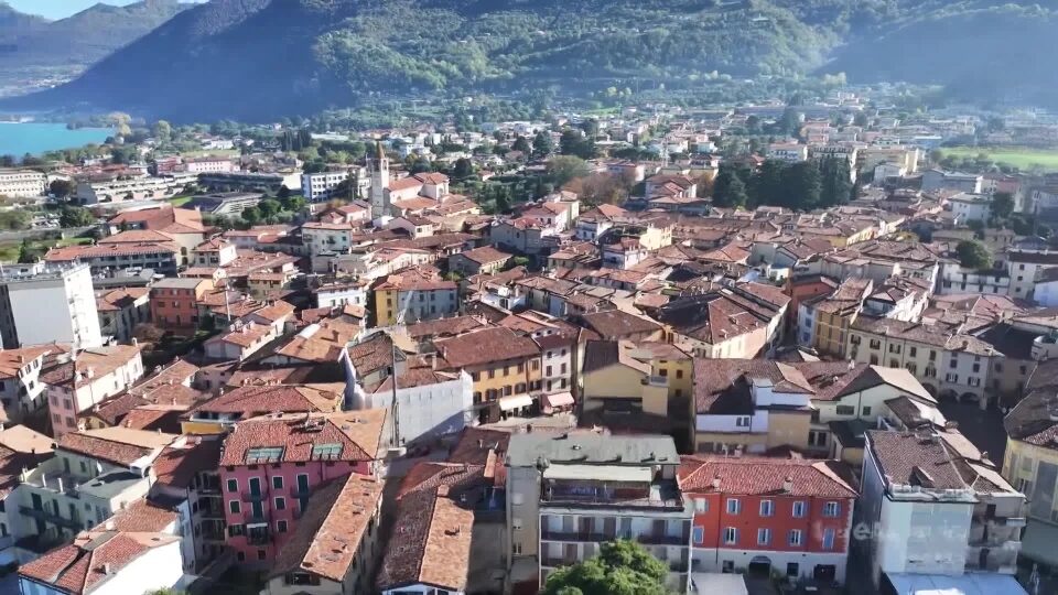 Artista iseana morta sotto un camion a Milano