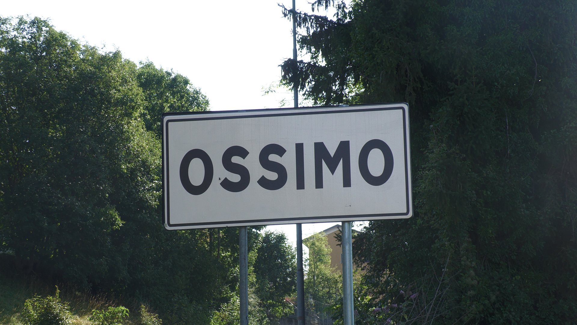 Aggressione a Ossimo: una donna ferisce un uomo