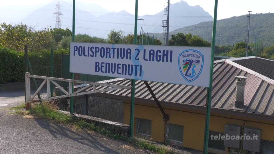 Nuovo manto per il campo da calcio