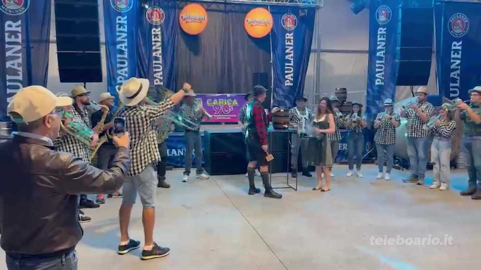Alle piscine l’Oktoberfest in salsa camuna