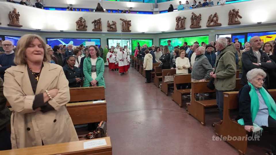 Darfo e Angolo abbracciano don Stefano Pe. Sarà anche coordinatore della pastorale giovanile