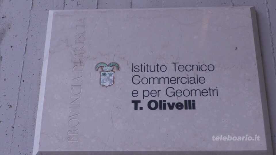 Allarme sparatoria all’Olivelli: una chat diffonde la paura